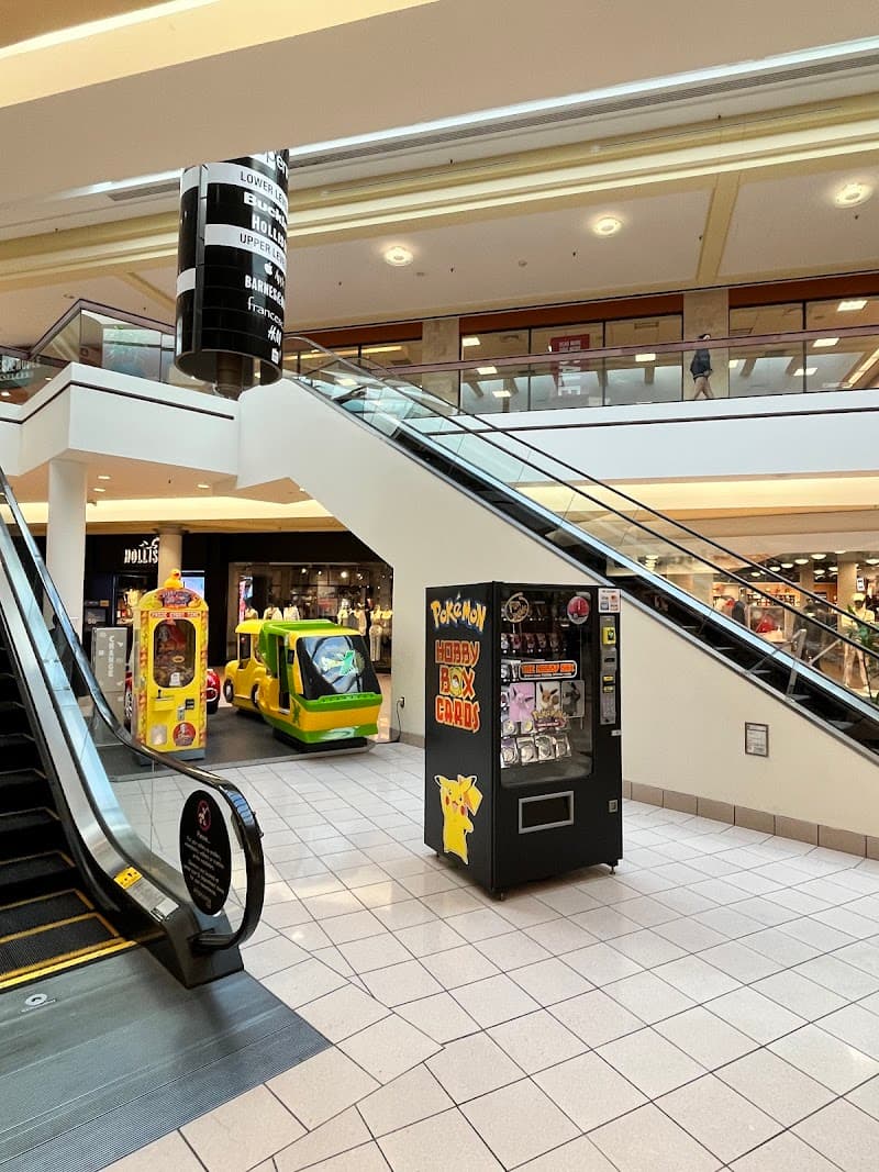 The Hobby Box, Pokémon and Sports Cards Vending Machine