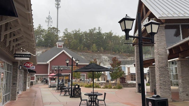 Merrimack Premium Outlets