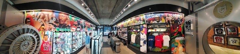 CardVault By Tom Brady