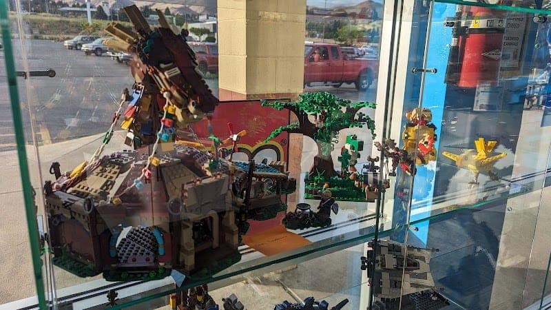 Bricks & Minifigs Wenatchee