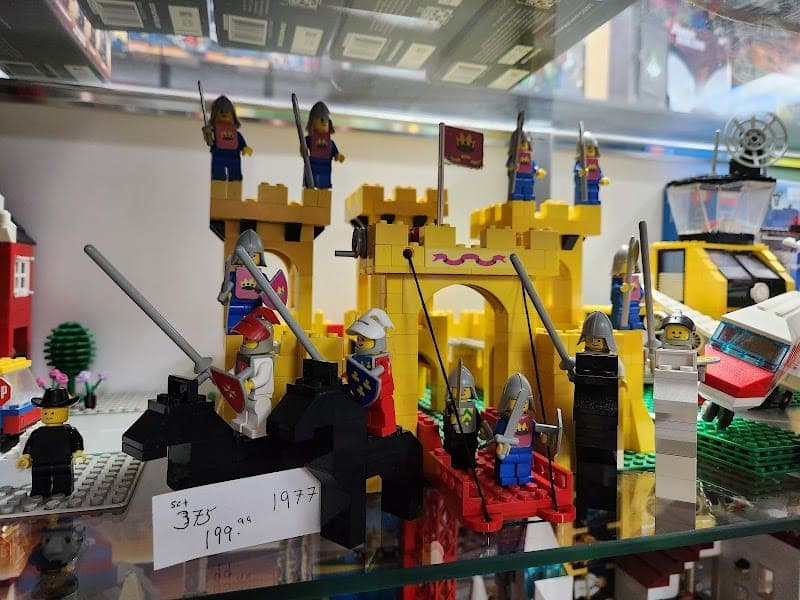 HasBeen Collectible Toys & Comics